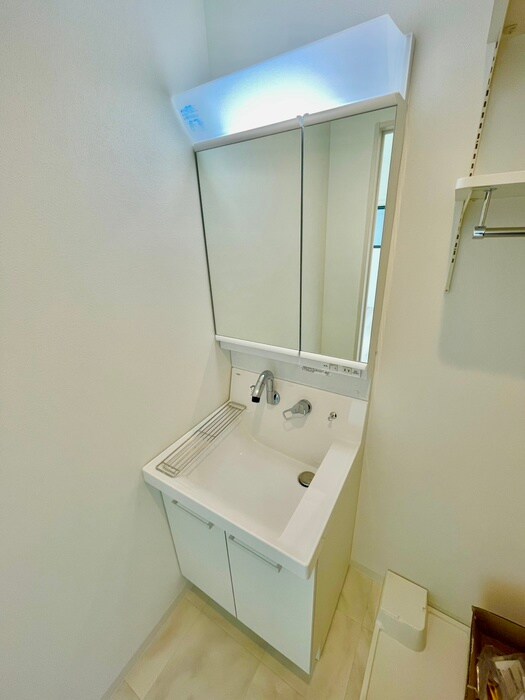 物件内観写真9　(洗面)