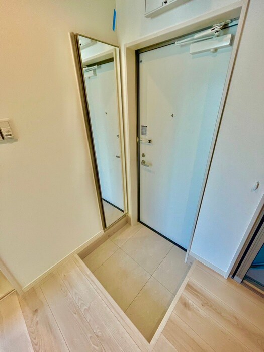 物件内観写真10　(玄関)