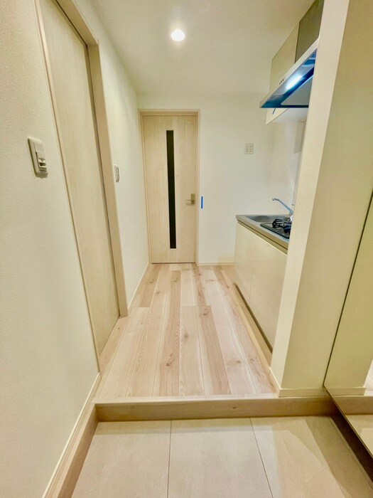物件内観写真11　(廊下)