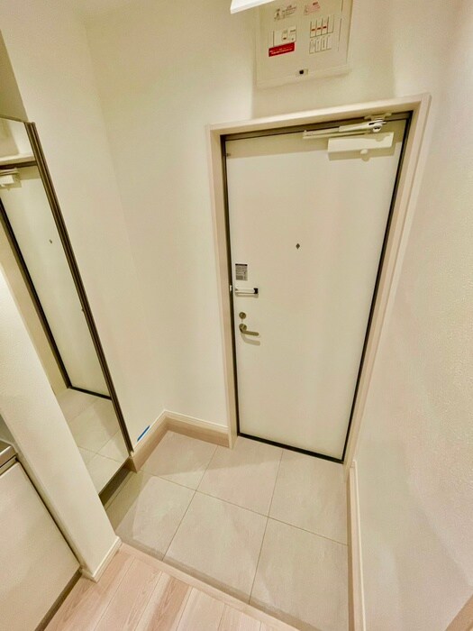 物件内観写真15　(玄関)