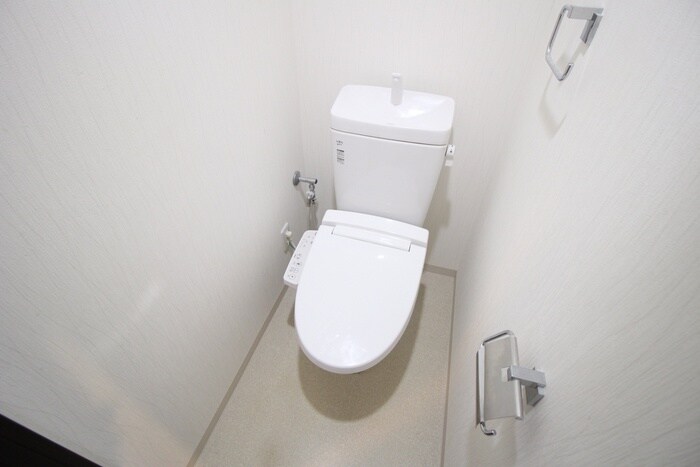 物件内観写真14　(トイレ)