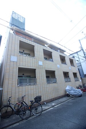 リサ上新庄外観写真