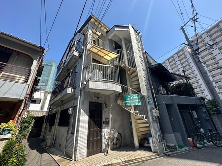 マンションエミ外観写真