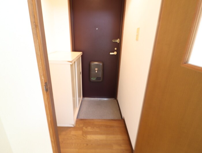 物件内観写真14　(玄関)