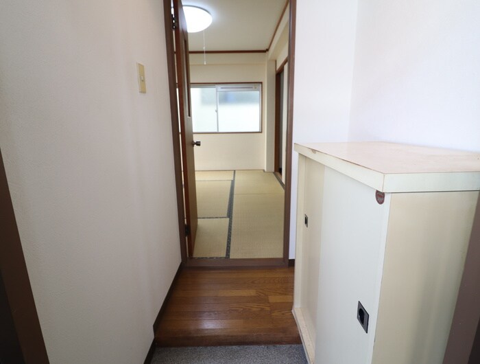 物件内観写真18　(廊下)