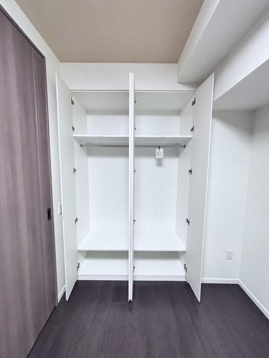 物件内観写真12　(収納)