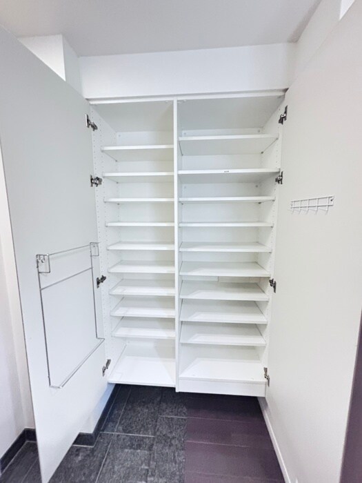 物件内観写真16　(靴箱)