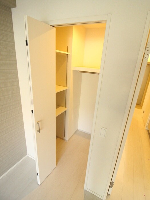 物件内観写真16　(収納)