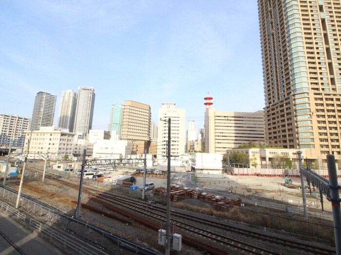 物件内観写真22　(室内からの展望)