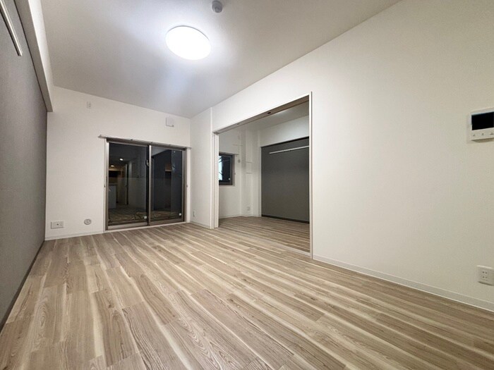 物件内観写真8　(居室)