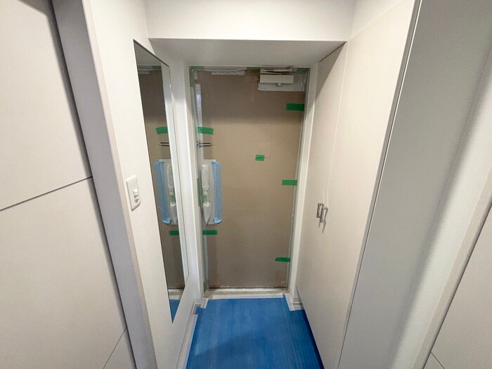 物件内観写真11　(玄関)