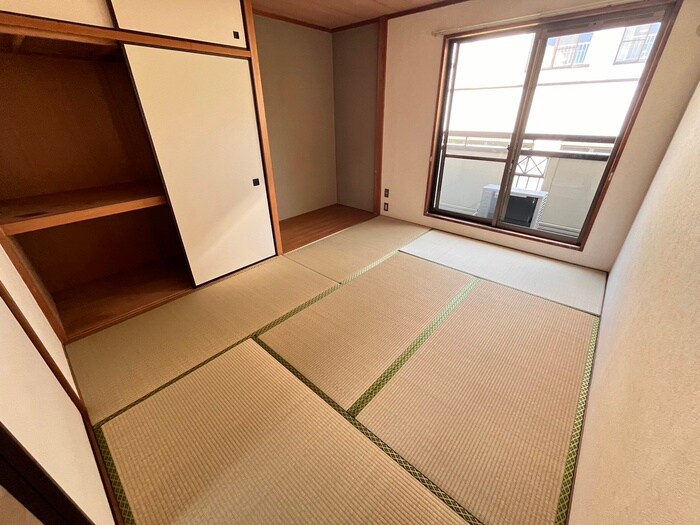 物件内観写真8　(居室)