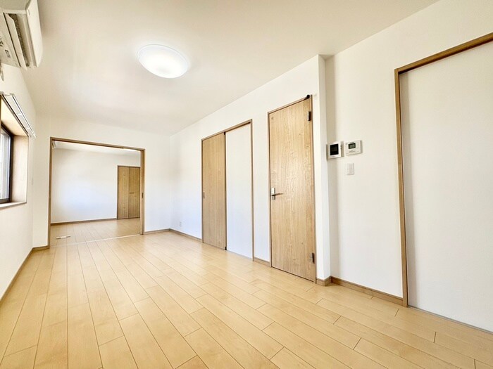 物件内観写真5　(居室)