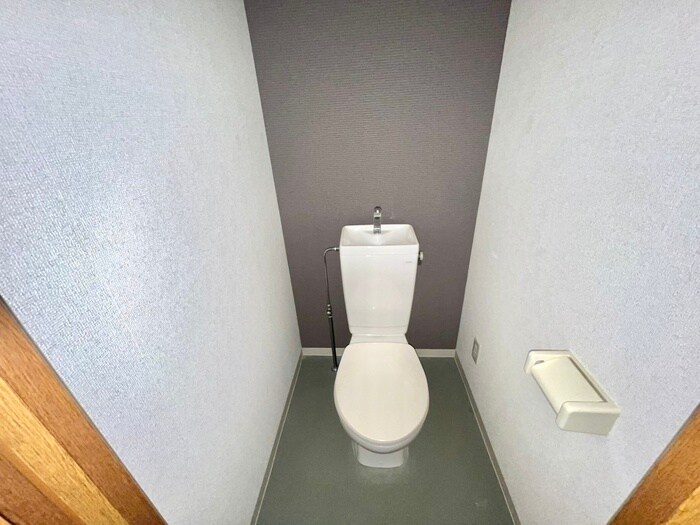 物件内観写真14　(トイレ)