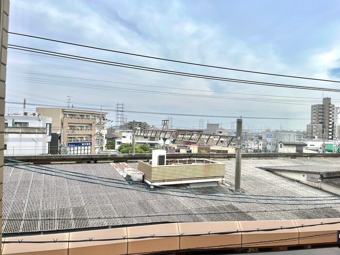 物件内観写真16　(室内からの展望)