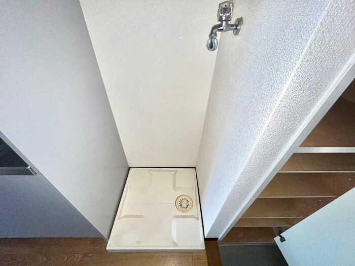 物件内観写真19　(洗濯機置場)