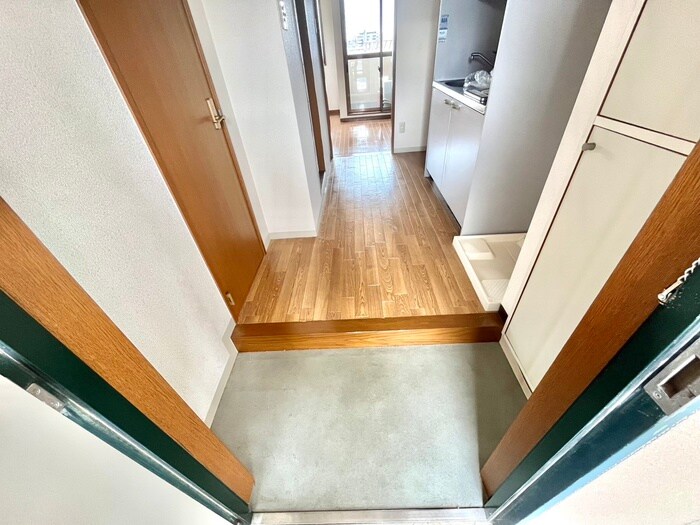 物件内観写真22　(玄関)