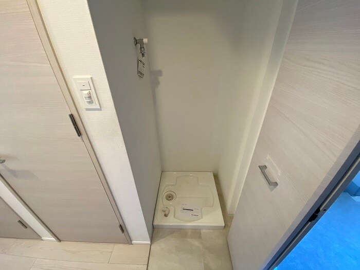 物件内観写真11　(洗濯機置場)