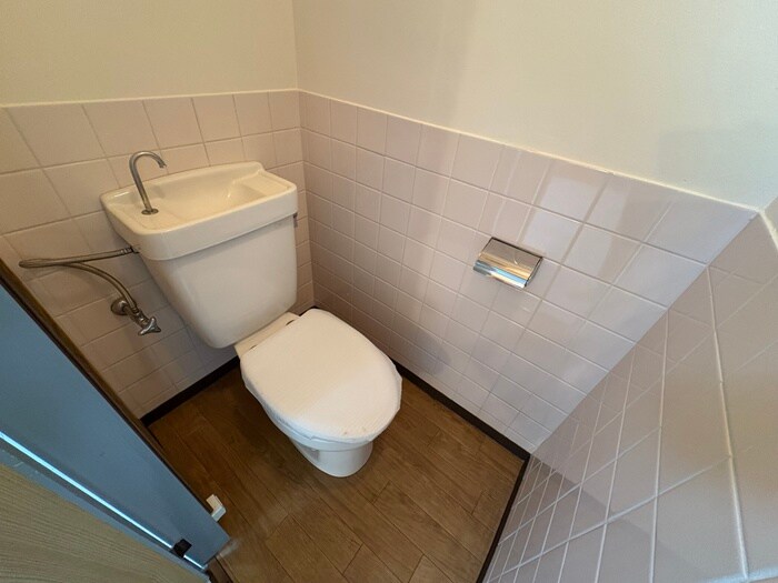 物件内観写真9　(トイレ)
