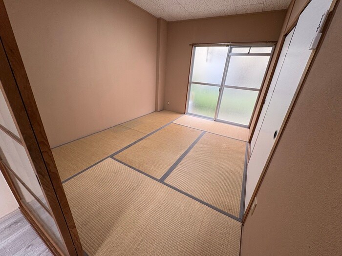 物件内観写真18　(居室)