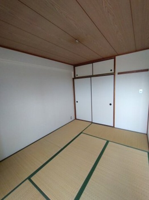 物件内観写真5　(居室)