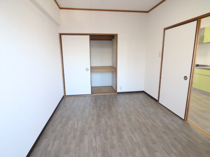 物件内観写真8　(居室)