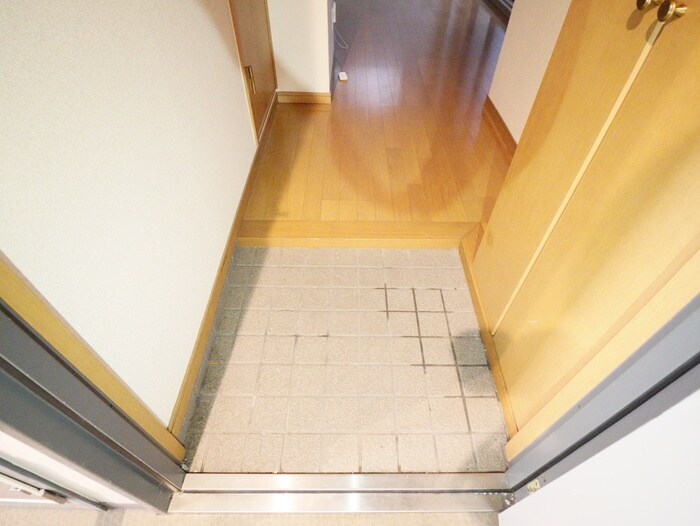 物件内観写真20　(玄関)