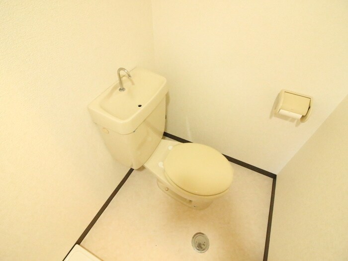 物件内観写真13　(トイレ)