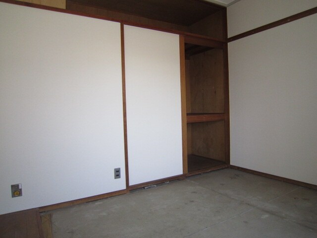 物件内観写真13　(居室)