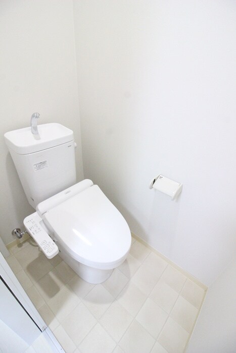 物件内観写真16　(トイレ)