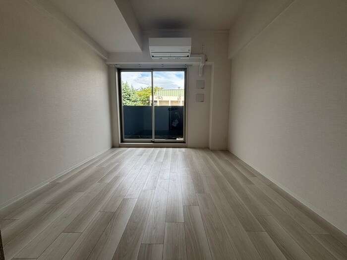 物件内観写真4　(居室)