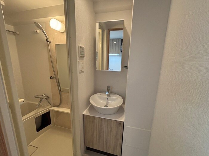 物件内観写真9　(洗面)