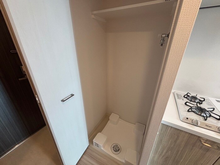 物件内観写真11　(洗濯機置場)