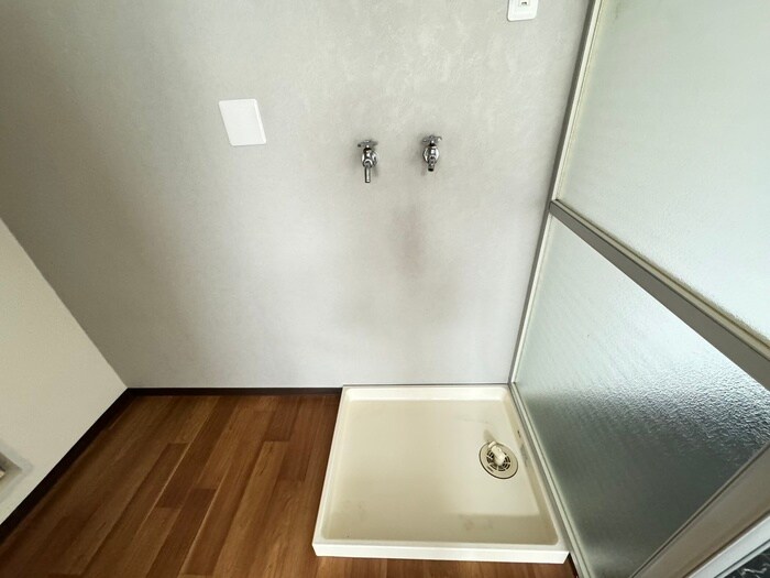 物件内観写真19　(洗濯機置場)