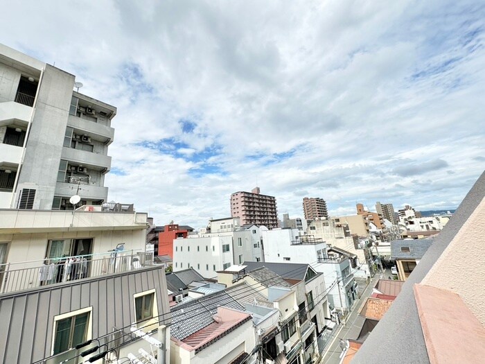 物件内観写真21　(室内からの展望)