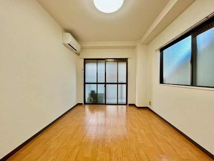 物件内観写真13　(居室)