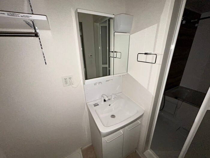 物件内観写真12　(洗面)