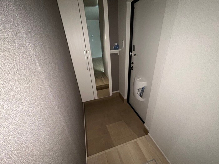 物件内観写真14　(玄関)