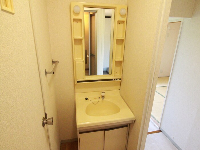 物件内観写真12　(洗面)