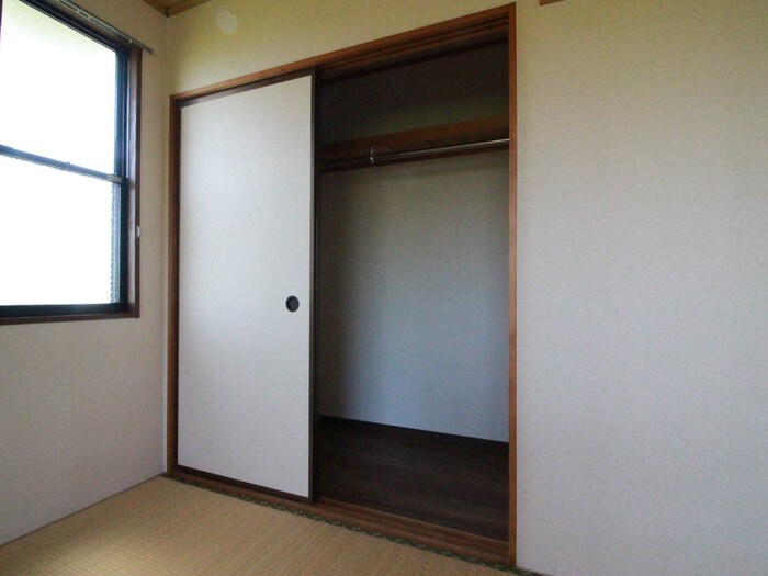 物件内観写真15　(収納)
