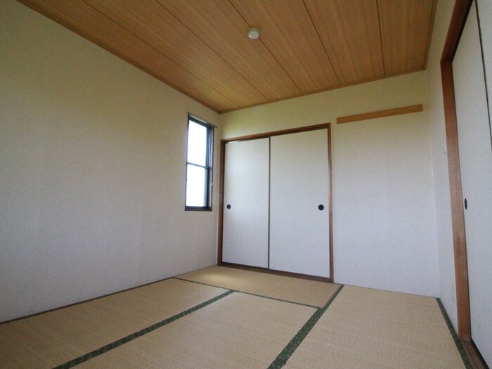 物件内観写真18　(居室)