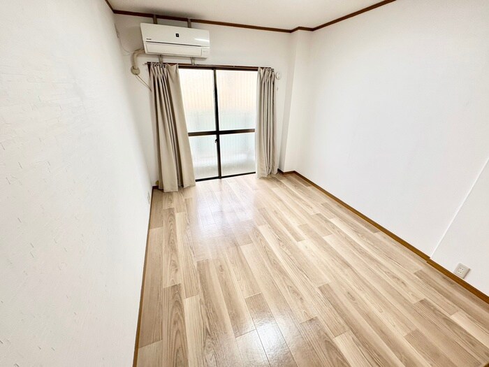 物件内観写真13　(居室)