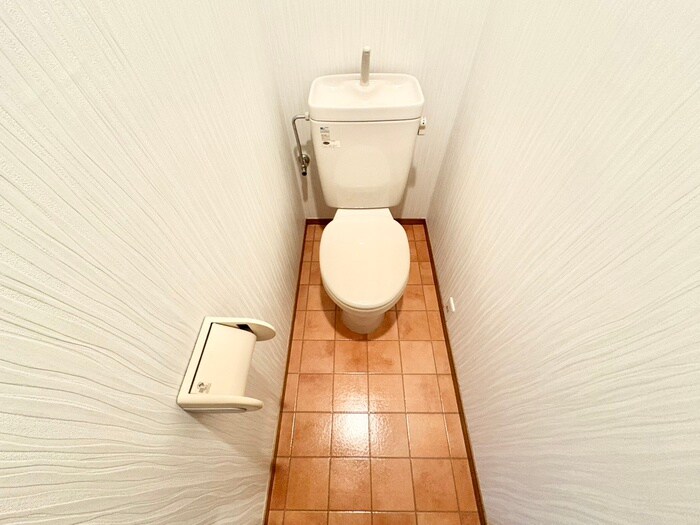 物件内観写真14　(トイレ)