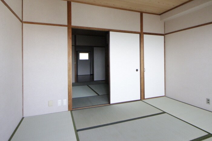 物件内観写真12　(居室)