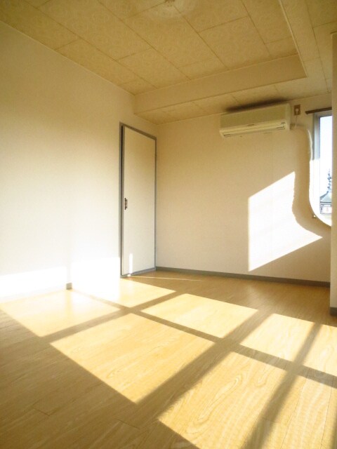 物件内観写真12　(居室)