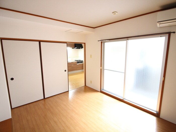 物件内観写真14　(居室)