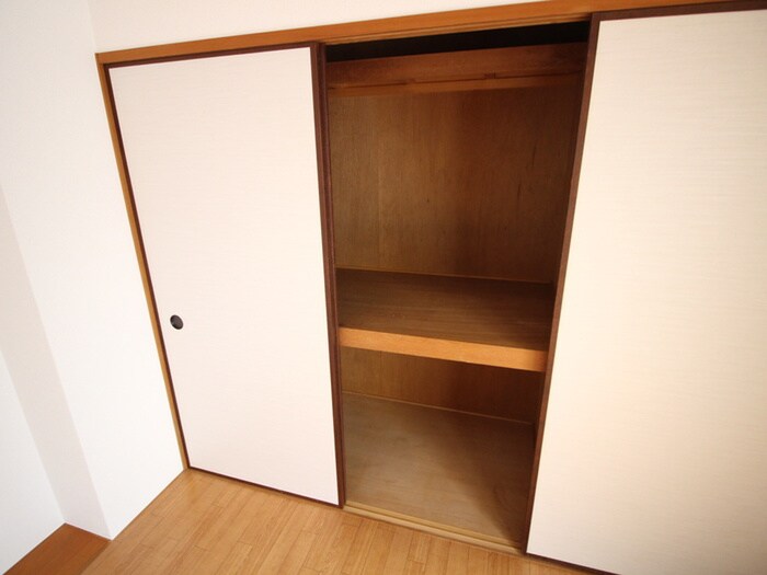 物件内観写真15　(収納)