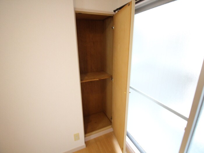 物件内観写真16　(収納)