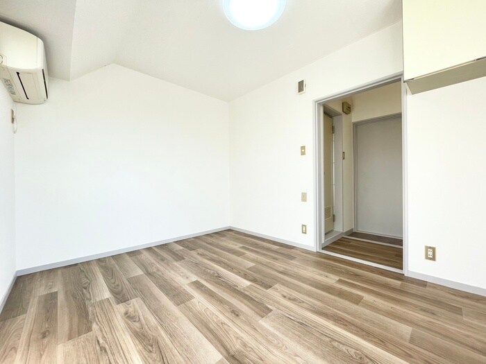 物件内観写真5　(居室)