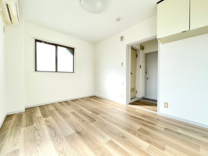 物件内観写真5　(居室)